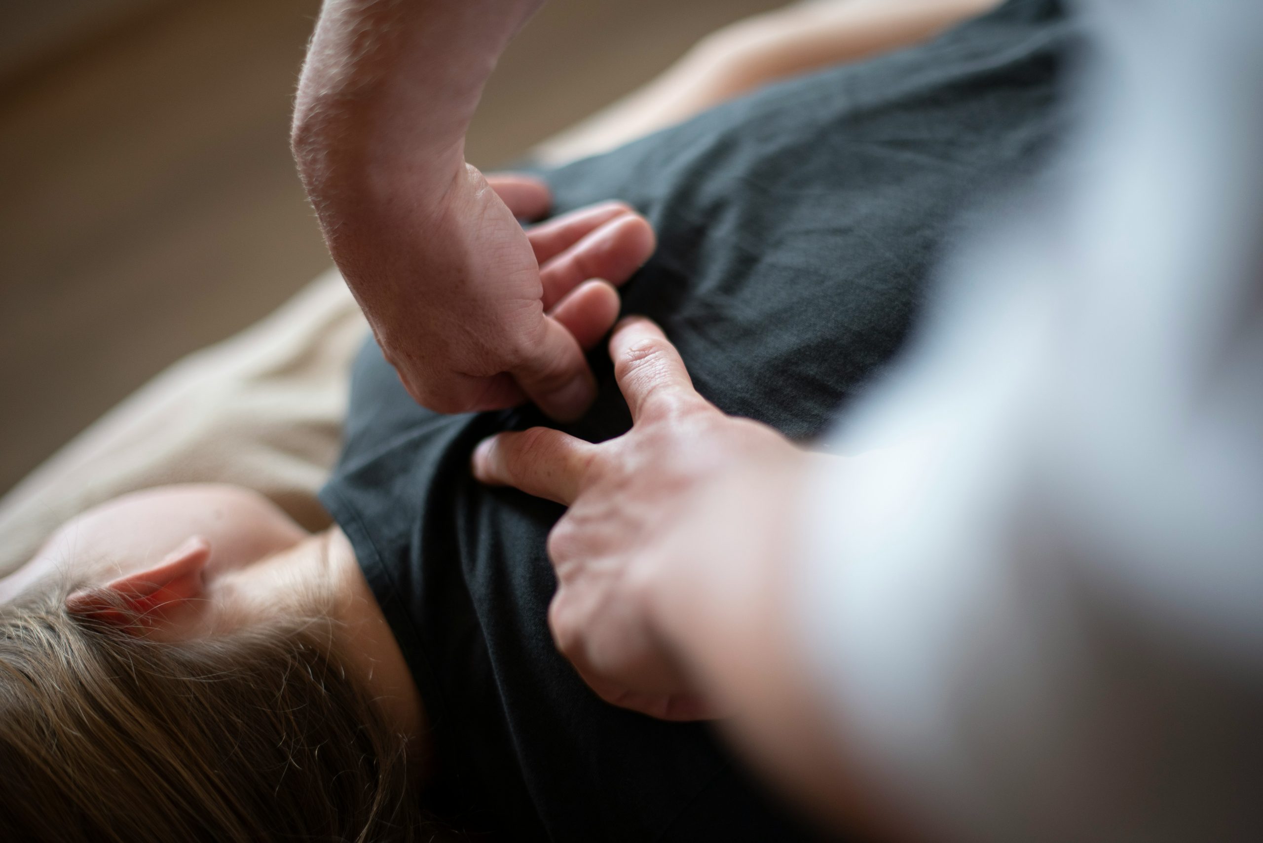 manipulation-douleur-ostéopathe-montpellier-kore