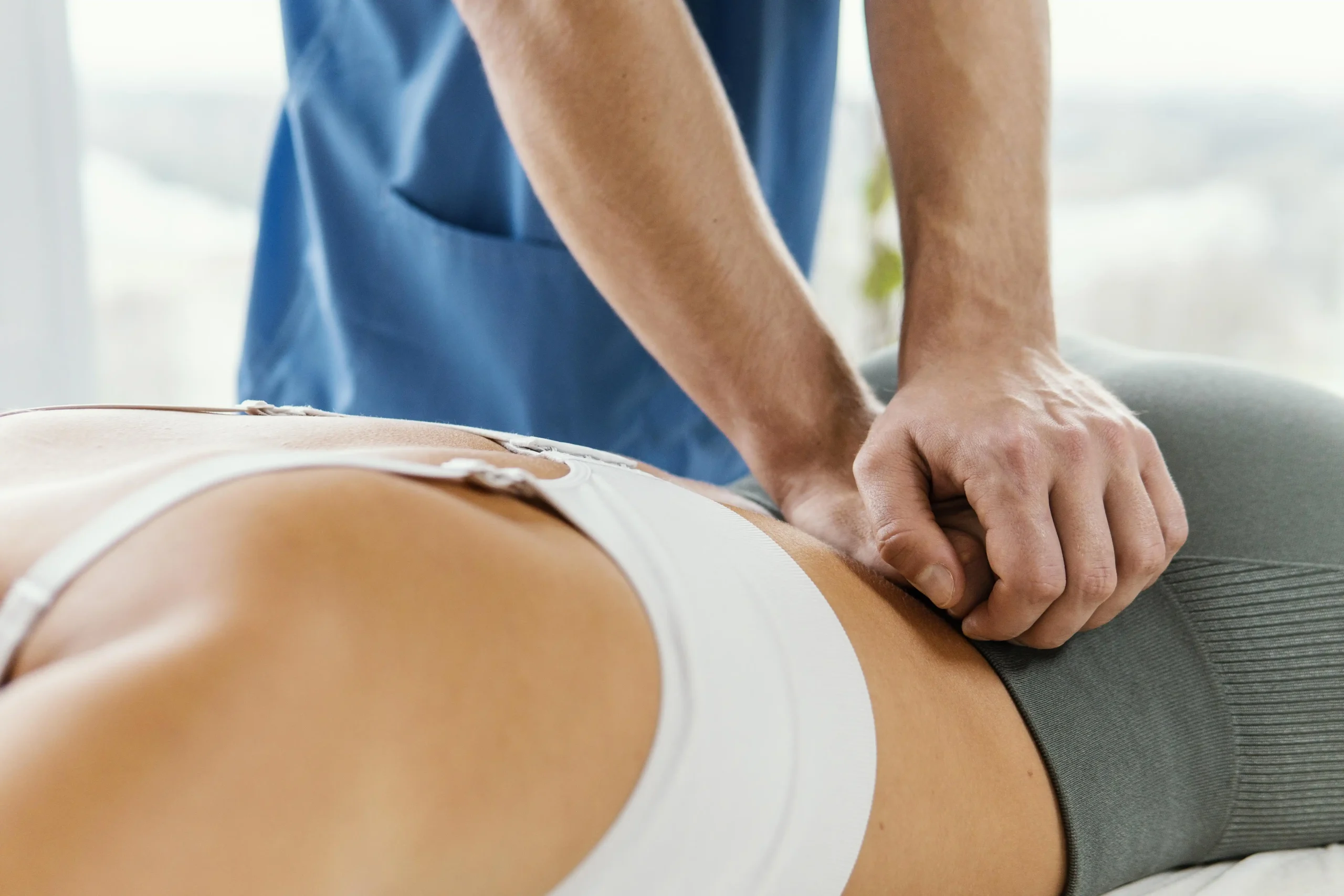 Consultation d'ostéopathie réalisée en urgence à Montpellier chez Thomas OLLIER KORE